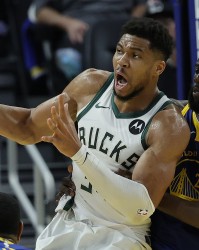 乐鱼官方-阿里纳斯：追梦明着脏像在泳池外往里尿 欧洲人玩阴的像在水下尿