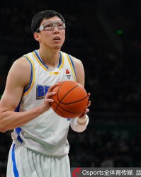 乐鱼体育官网-媒体人：周琦建议教练组让双小外在场 他有点“场上教练”的感觉